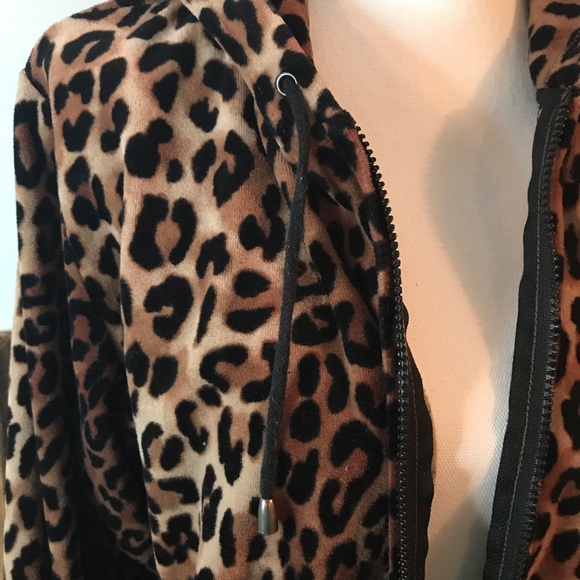 Fabulous Furs Velour Leopard Print Bomber Jacket - Picture 2 of 5